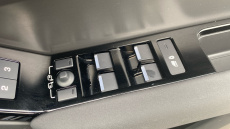 Land Rover Range Rover Velar 2.0 D200 MHEV Dynamic SE 5dr Auto Diesel Estate